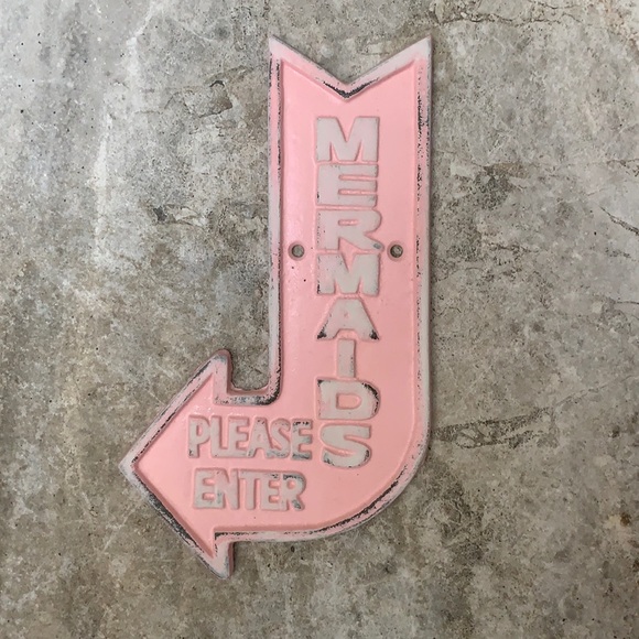 COPY - “Mermaids Please Enter” Arrow Sign Pink - Picture 1 of 3